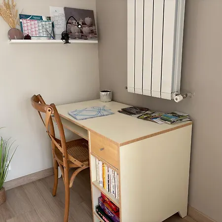 studio lumineux, au calme, accessible, à Gif sur Yvette *